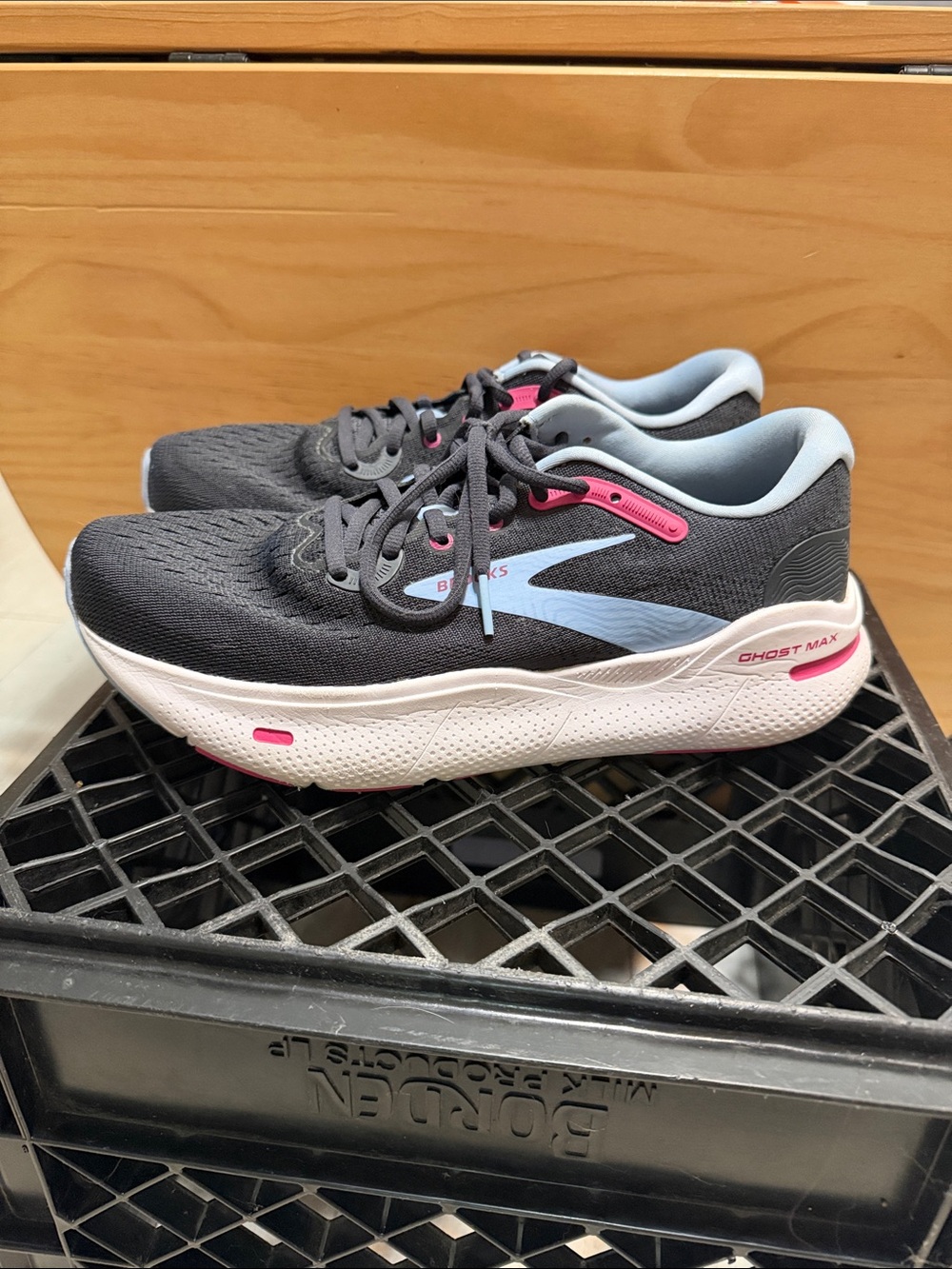 Brooks Ghost Max Women's Running Shoes - Gray with Pink and Light Blue